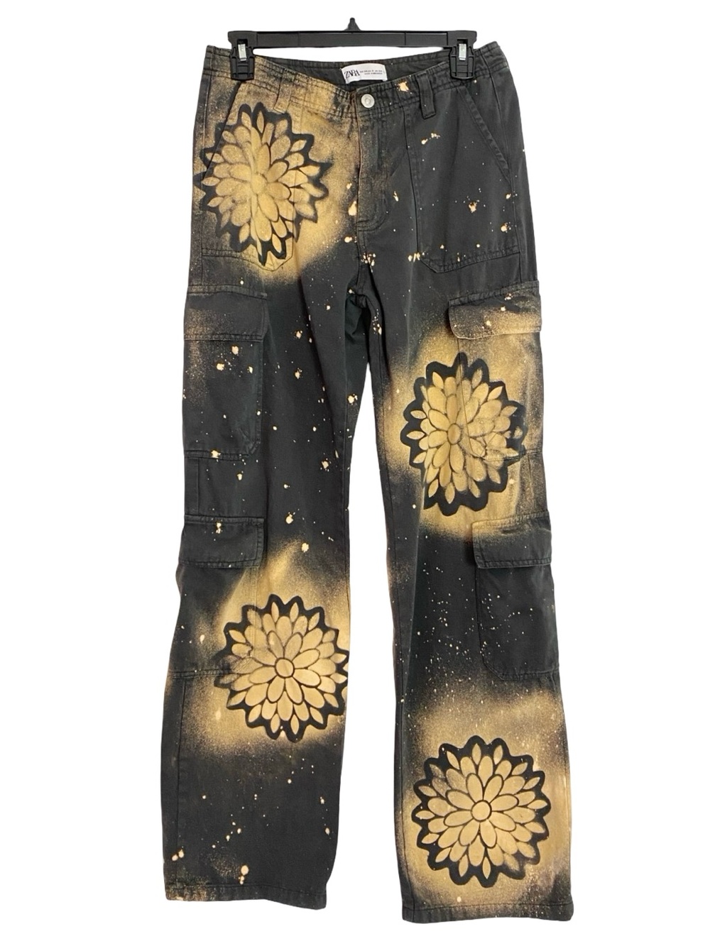 Custom Floral Cargo Pants Womens Size 6 Small Gray Wide Straight Leg Upcycled
